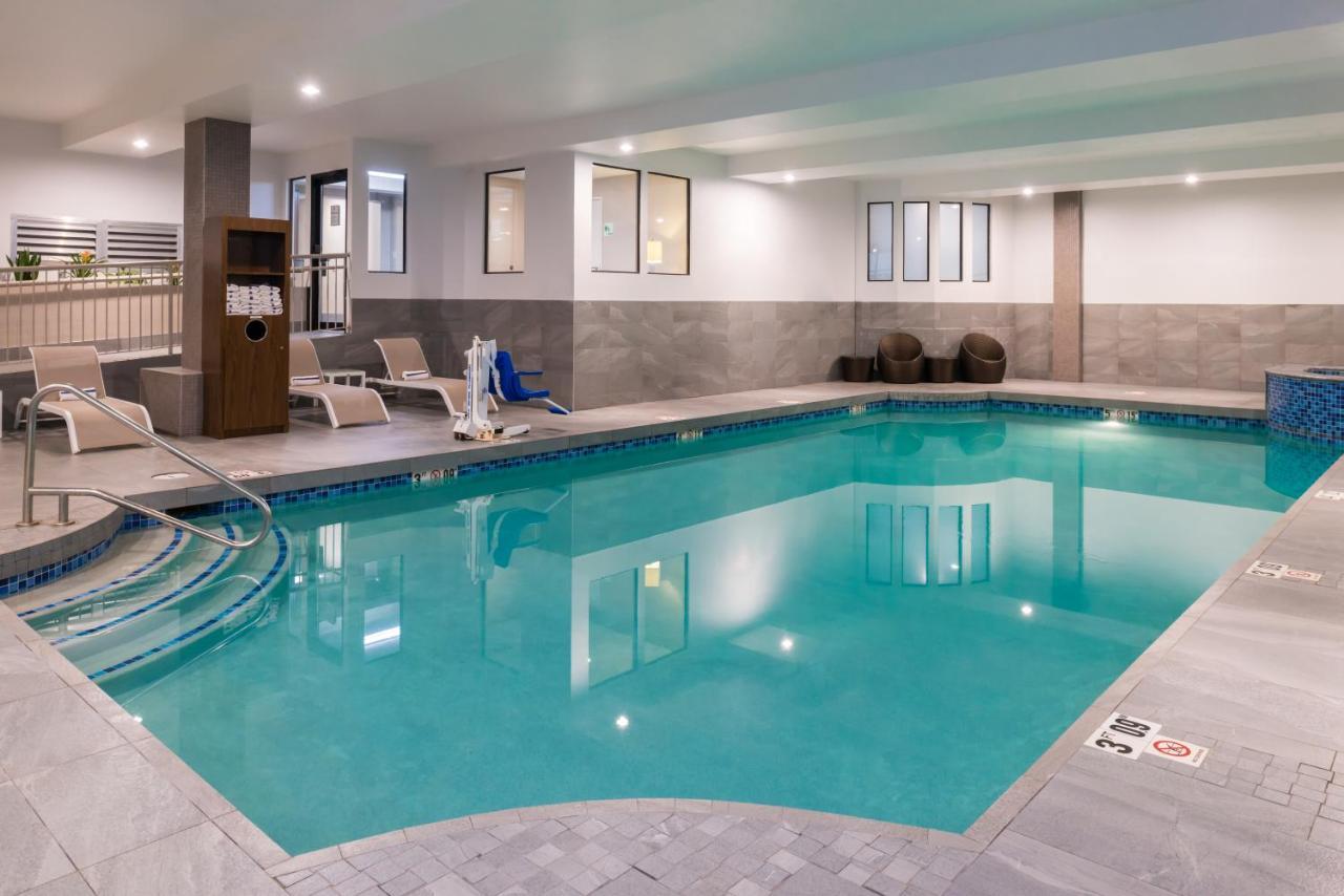 Holiday Inn Concord Downtown, An Ihg Hotel Zewnętrze zdjęcie